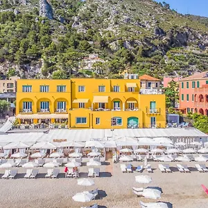 4* Hotel Albatros
